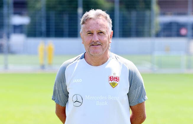 FUSSBALL 1. BUNDESLIGA SAISON 2022 2023 05.07.2022 Fototermin beim VfB Stuttgart auf dem Trainingsgelaende: Therapeut Gerhard Woern