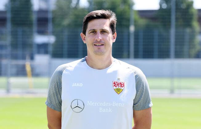 FUSSBALL 1. BUNDESLIGA SAISON 2022 2023 05.07.2022 Fototermin beim VfB Stuttgart auf dem Trainingsgelaende: Physiotherapeut Manuel Roth