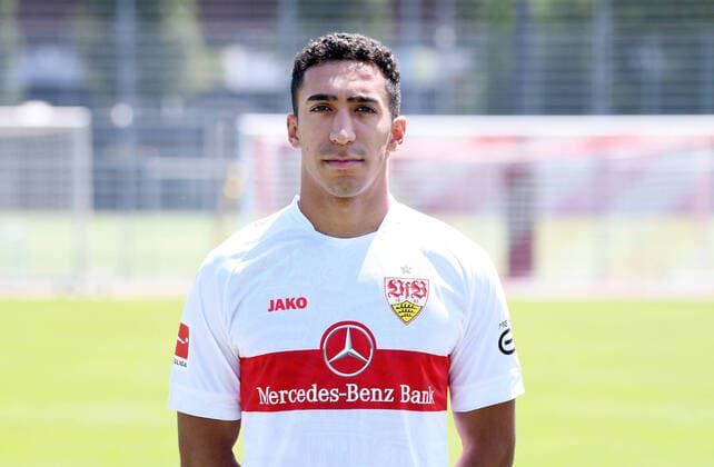 FUSSBALL 1. BUNDESLIGA SAISON 2022 2023 05.07.2022 Fototermin beim VfB Stuttgart auf dem Trainingsgelaende: Tiago Tomas