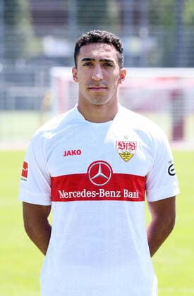 FUSSBALL 1. BUNDESLIGA SAISON 2022 2023 05.07.2022 Fototermin beim VfB Stuttgart auf dem Trainingsgelaende: Tiago Tomas