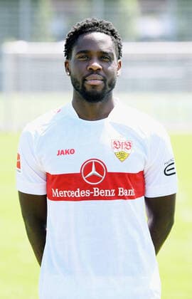 FUSSBALL 1. BUNDESLIGA SAISON 2022 2023 05.07.2022 Fototermin beim VfB Stuttgart auf dem Trainingsgelaende: Orel Mangala
