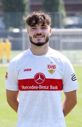 FUSSBALL 1. BUNDESLIGA SAISON 2022 2023 05.07.2022 Fototermin beim VfB Stuttgart auf dem Trainingsgelaende: Lilian Egloff