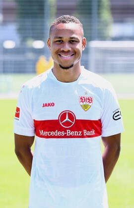 FUSSBALL 1. BUNDESLIGA SAISON 2022 2023 05.07.2022 Fototermin beim VfB Stuttgart auf dem Trainingsgelaende: Nikolas Nartey