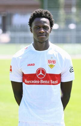 FUSSBALL 1. BUNDESLIGA SAISON 2022 2023 05.07.2022 Fototermin beim VfB Stuttgart auf dem Trainingsgelaende: Naouirou Ahamada