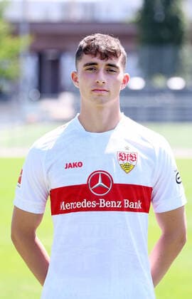 FUSSBALL 1. BUNDESLIGA SAISON 2022 2023 05.07.2022 Fototermin beim VfB Stuttgart auf dem Trainingsgelaende: Thomas Kastanaras