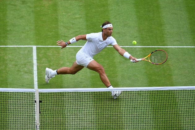 Sport Themen der Woche KW27 Rafael Nadal (Esp) TENNIS : Wimbledon 2022 : 06 07 2022 AntoineCouvercelle Panoramic 