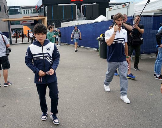 Formula 1 BWT Grosser Preis von Österreich 2022 07.07.2022, Red Bull Ring , Spielberg, Formula 1 BWT Grosser Preis von Österreich 2022 , im Bild Yuki Tsunoda (JPN), Scuderia AlphaTauri, Pierre Gasly (FRA), Scuderia AlphaTauri