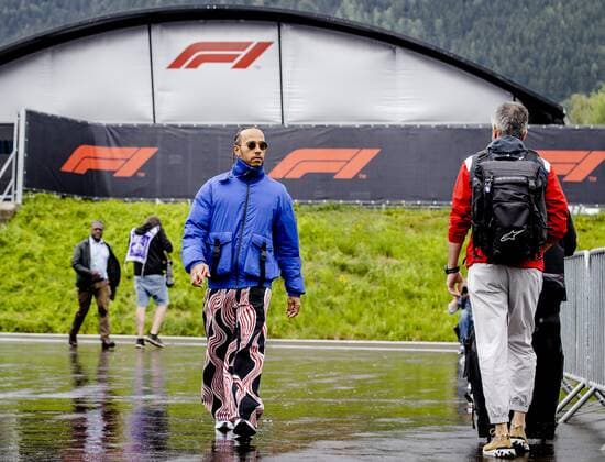 SPIELBERG - Lewis Hamilton (Mercedes) arrives at the Red Bull Ring race track ahead of the Austrian Grand Prix. ANP SEM VAN DER WAL F1 Grand Prix of Austria - Qualifying 2022 xVIxANPxSportx xxANPxIVx