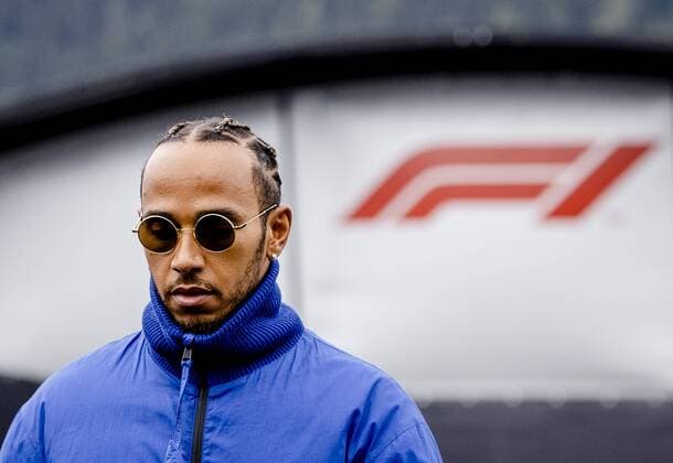 SPIELBERG - Lewis Hamilton (Mercedes) arrives at the Red Bull Ring race track ahead of the Austrian Grand Prix. ANP SEM VAN DER WAL F1 Grand Prix of Austria - Qualifying 2022 xVIxANPxSportx xxANPxIVx