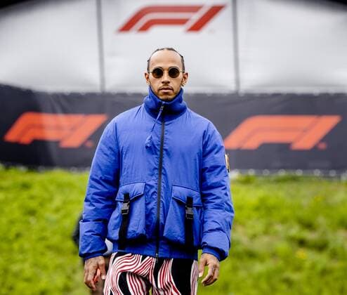 SPIELBERG - Lewis Hamilton (Mercedes) arrives at the Red Bull Ring race track ahead of the Austrian Grand Prix. ANP SEM VAN DER WAL F1 Grand Prix of Austria - Qualifying 2022 xVIxANPxSportx xxANPxIVx