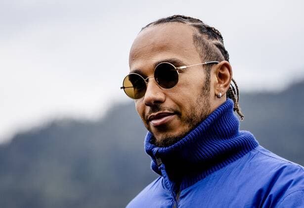 SPIELBERG - Lewis Hamilton (Mercedes) arrives at the Red Bull Ring race track ahead of the Austrian Grand Prix. ANP SEM VAN DER WAL F1 Grand Prix of Austria - Qualifying 2022 xVIxANPxSportx xxANPxIVx