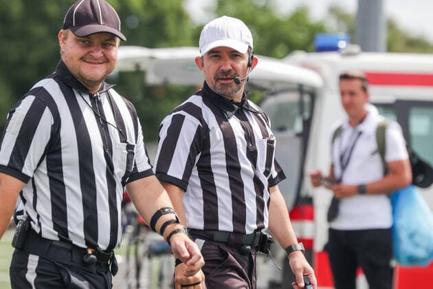 AMERICAN FOOTBALL - U19 European Championship, EM, Europameisterschaft VIENNA,AUSTRIA,07.JUL.22 - AMERICAN FOOTBALL - IFAF 2022 Men s U19 European Group A Championships, Sweden vs France. Image shows referee Bojan Savicevic.  GEPAxpictures xDavidxBitzan