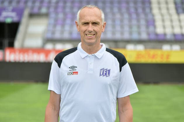 Fußball - 3. Liga - Porträttermin 2022 2023 VfL Osnabrück am 07.07.2022 an der Bremer Brücke in Osnabrück Mannschaftsarzt Dr. Clemens Kruse (Osnabrueck)
