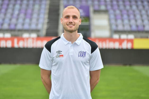 Fußball - 3. Liga - Porträttermin 2022 2023 VfL Osnabrück am 07.07.2022 an der Bremer Brücke in Osnabrück Spielanalyst Jonas Imkamp (Osnabrueck)