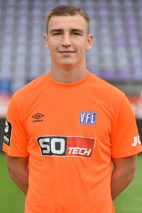 Fußball - 3. Liga - Porträttermin 2022 2023 VfL Osnabrück am 07.07.2022 an der Bremer Brücke in Osnabrück Torwart Daniel Adamczyk (Osnabrueck)