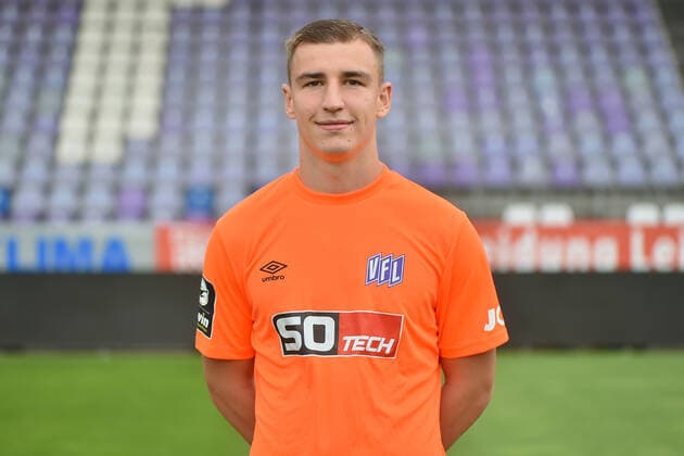 Fußball - 3. Liga - Porträttermin 2022 2023 VfL Osnabrück am 07.07.2022 an der Bremer Brücke in Osnabrück Torwart Daniel Adamczyk (Osnabrueck)