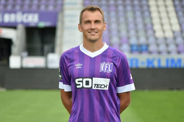Fußball - 3. Liga - Porträttermin 2022 2023 VfL Osnabrück am 07.07.2022 an der Bremer Brücke in Osnabrück Robert Tesche (Osnabrueck)