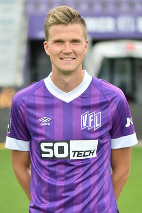 Fußball - 3. Liga - Porträttermin 2022 2023 VfL Osnabrück am 07.07.2022 an der Bremer Brücke in Osnabrück Lukas Kunze (Osnabrueck)