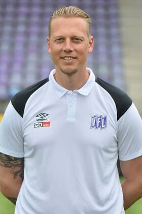 Fußball - 3. Liga - Porträttermin 2022 2023 VfL Osnabrück am 07.07.2022 an der Bremer Brücke in Osnabrück Torwart-Trainer Marcel Höttecke Hoettecke (Osnabrueck)