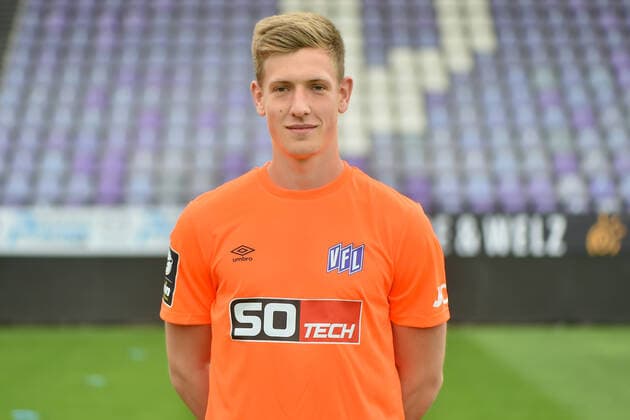 Fußball - 3. Liga - Porträttermin 2022 2023 VfL Osnabrück am 07.07.2022 an der Bremer Brücke in Osnabrück Torwart Laurenz Beckemeyer (Osnabrueck)