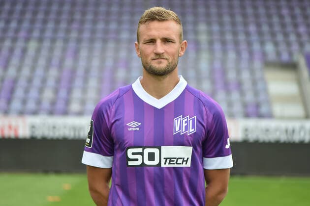 Fußball - 3. Liga - Porträttermin 2022 2023 VfL Osnabrück am 07.07.2022 an der Bremer Brücke in Osnabrück Timo Beermann (Osnabrueck)