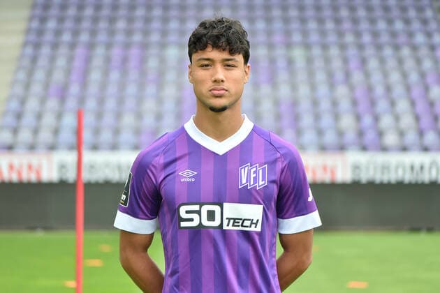 Fußball - 3. Liga - Porträttermin 2022 2023 VfL Osnabrück am 07.07.2022 an der Bremer Brücke in Osnabrück Yigit Karademir (Osnabrueck)