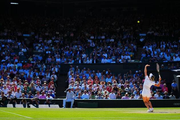 Mandatory Credit: Photo by Javier Garcia Shutterstock (13018047bz) Simona Halep during her semi final match Wimbledon Tennis Championships, Day 11, The All England Lawn Tennis and Croquet Club, London, UK - 07 Jul 2022 Wimbledon Tennis Championships, Day 11, The All England Lawn Tennis and Croquet Club, London, UK - 07 Jul 2022  Copyright: xJavierxGarcia Shutterstockx 13018047bz