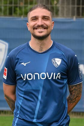 Konstantinos Stafylidis; VfL Bochum; 1.BL, Porträttermin 2022 2023 Bochum Nordrhein-Westfalen Deutschland