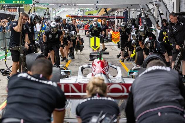 Das Mercedes Team übt Boxenstopps, Grosser Preis von Oesterreich 2022, Motorsport, Formel 1, 07.07.2022 Grosser Preis von Oesterreich 2022, Motorsport, Formel 1, 07.07.2022 Copyright: xEibner-Pressefoto AlexanderxNeisx EP_ANS