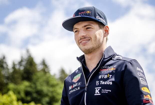 SPIELBERG - Max Verstappen (Red Bull Racing) arrives for 1st practice session ahead of the F1 Grand Prix of Austria at the Red Bull Ring on July 8, 2022 in Spielberg, Austria. ANP SEM VAN DER WAL F1 Grand Prix of Austria - Practice 2022 xVIxANPxSportx xxANPxIVx
