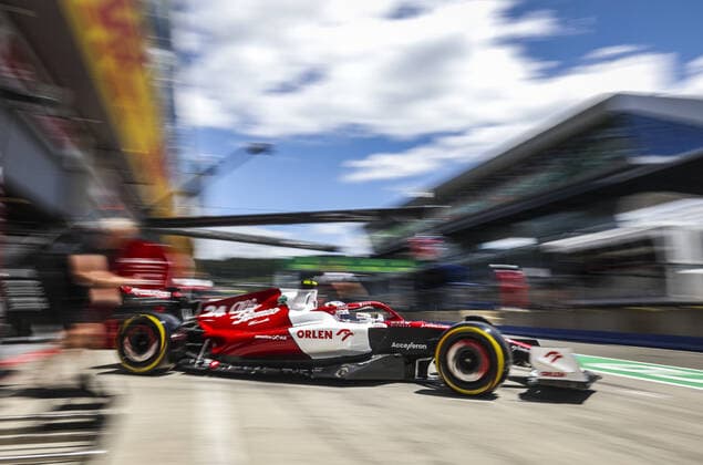 24 ZHOU Guanyu (chi), Alfa Romeo F1 Team ORLEN C42, action during the Formula 1 Rolex Grosser Preis Von Osterreich 2022, 2022 Austrian Grand Prix, 11th round of the 2022 FIA Formula One World Championship, WM, Weltmeisterschaft from July 8 to 10, 2022 on the Red Bull Ring, in Spielberg, Austria - F1 - AUSTRIAN GRAND PRIX 2022 DPPI Panoramic  AV6_4018
