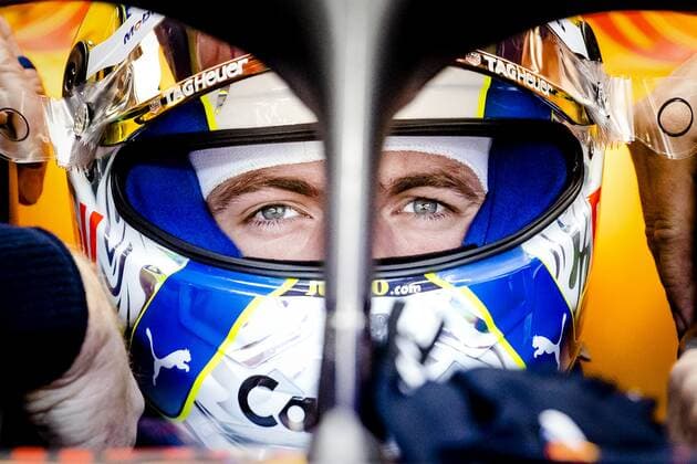 SPIELBERG - Max Verstappen (1) with the Oracle Red Bull Racing RB18 Honda in the pit box at the Red Bull Ring race track in the run-up to the Austrian Grand Prix. ANP SEM VAN DER WAL F1 Grand Prix of Austria - Qualifying 2022 xVIxANPxSportx xxANPxIVx