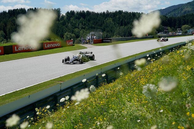08.07.2022, Red Bull Ring , Spielberg, Formula 1 BWT Grosser Preis von Österreich 2022 , im Bild Pierre Gasly (FRA), Scuderia AlphaTauri, Kevin Magnussen (DNK), Haas F1 Team (Foto EU-Images) Spielberg Red Bull Ring Steiermark Österreich