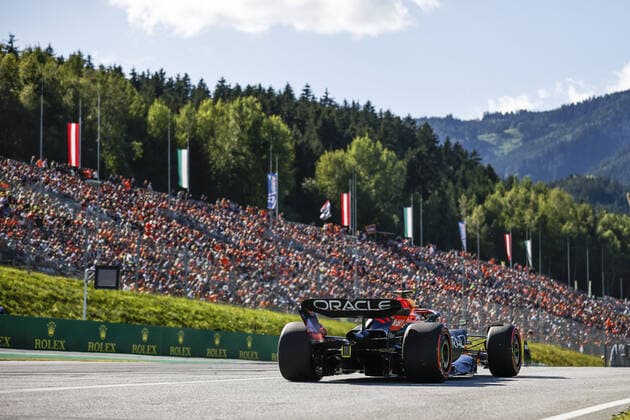 11 PEREZ Sergio (mex), Red Bull Racing RB18, action during the Formula 1 Rolex Grosser Preis Von Osterreich 2022, 2022 Austrian Grand Prix, 11th round of the 2022 FIA Formula One World Championship, WM, Weltmeisterschaft from July 8 to 10, 2022 on the Red Bull Ring, in Spielberg, Austria - F1 - AUSTRIAN GRAND PRIX 2022 DPPI Panoramic  00122026__R5_9865