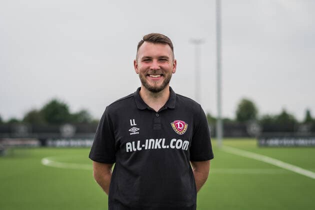 Teammanager Justin Leo Löwe (Loewe); SG Dynamo Dresden; 3.Liga, Porträttermin 2022 2023