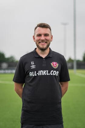 Teammanager Justin Leo Löwe (Loewe); SG Dynamo Dresden; 3.Liga, Porträttermin 2022 2023
