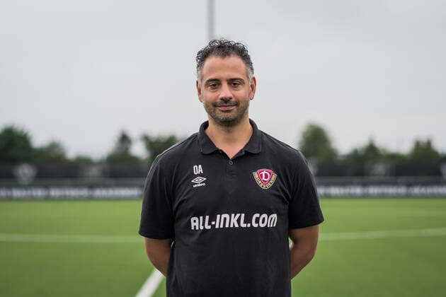 Mannschaftsarzt Dr. med. Onays al-Sadi; SG Dynamo Dresden; 3.Liga, Porträttermin 2022 2023
