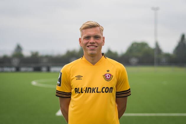 Jonas Kühn (Kuehn); SG Dynamo Dresden; 3.Liga, Porträttermin 2022 2023