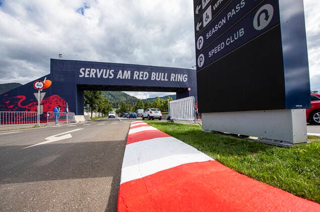 FORMULA 1 - GP of Austria 2022 SPIELBERG,AUSTRIA,09.JUL.22 - MOTORSPORTS, FORMULA 1 - Grand Prix of Austria, Red Bull Ring, fan area. Image shows the entrance to the Red Bull Ring.  GEPAxpictures xWolfgangxJannach