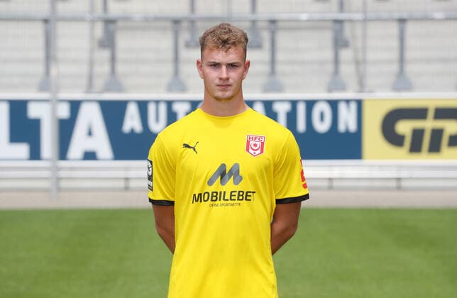 Teampraesentation Halle 08.07.2022 Torwart Luca Brendel (32, Halle); Hallescher FC, 3.Liga, Porträttermin 2022 2023 , Halle, 08.07.2022, Leuna Chemie Stadion, Fussball ,