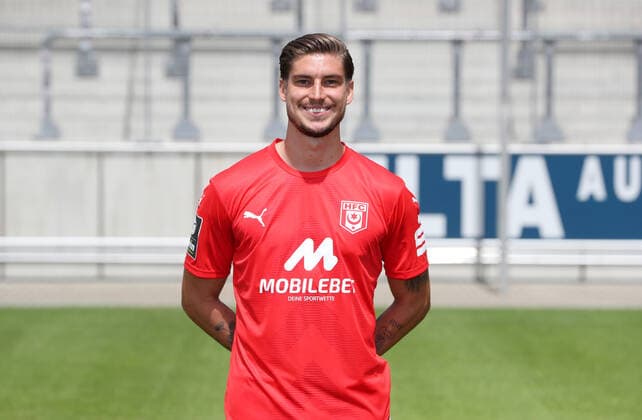 Teampraesentation Halle 08.07.2022 Andor Bolyki (29, Halle); Hallescher FC, 3.Liga, Porträttermin 2022 2023 , Halle, 08.07.2022, Leuna Chemie Stadion, Fussball ,