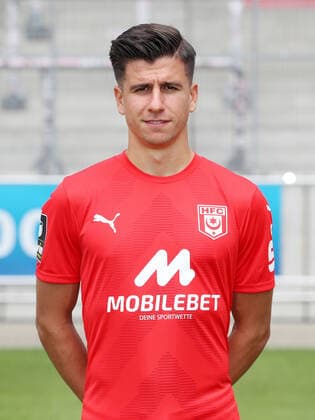 Teampraesentation Halle 08.07.2022 Tunay Deniz (20, Halle); Hallescher FC, 3.Liga, Porträttermin 2022 2023 , Halle, 08.07.2022, Leuna Chemie Stadion, Fussball ,