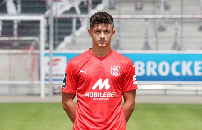 Teampraesentation Halle 08.07.2022 Lucas Halangk (16, Halle); Hallescher FC, 3.Liga, Porträttermin 2022 2023 , Halle, 08.07.2022, Leuna Chemie Stadion, Fussball ,