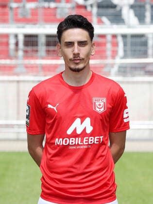 Teampraesentation Halle 08.07.2022 Timur Gayret (10, Halle); Hallescher FC, 3.Liga, Porträttermin 2022 2023 , Halle, 08.07.2022, Leuna Chemie Stadion, Fussball ,