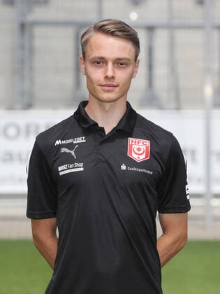 Teampraesentation Halle 08.07.2022 Co-Trainer Max Bergmann (Halle); Hallescher FC, 3.Liga, Porträttermin 2022 2023 , Halle, 08.07.2022, Leuna Chemie Stadion, Fussball ,