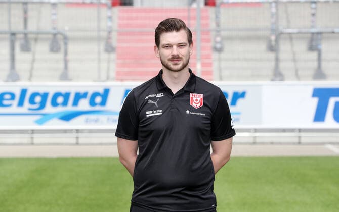Teampraesentation Halle 08.07.2022 Mannschaftsarzt Kenny Haase (Halle); Hallescher FC, 3.Liga, Porträttermin 2022 2023 , Halle, 08.07.2022, Leuna Chemie Stadion, Fussball ,