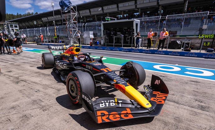 08.07.2022, Red Bull Ring, Spielberg, AUT, FIA, Formel 1, Grosser Preis von Österreich, Qualifikation, im Bild Sergio Perez (MEX, Red Bull Racing)e Sergio Perez of Mexico during the qualification for the Austrian FIA Formula One Grand Prix at the Red Bull Ring in Spielberg, Austria on 2022 07 08. Expa Spielberg