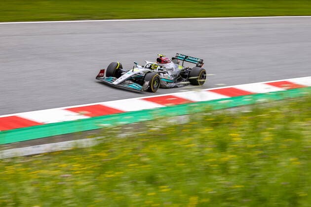09.07.2022, Red Bull Ring, Spielberg, AUT, FIA, Formel 1, Grosser Preis von Österreich, Freies Training, im Bild Lewis Hamilton (GBR, Mercedes) Lewis Hamilton of United Kingdom during the training for the Austrian FIA Formula One Grand Prix at the Red Bull Ring in Spielberg, Austria on 2022 07 09. Expa Spielberg