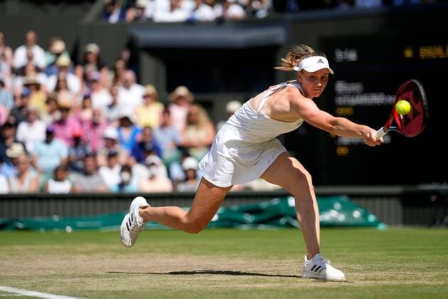 Mandatory Credit: Photo by Dave Shopland Shutterstock (13018053bq) Elena Rybakina during the Ladies Singles Final Wimbledon Tennis Championships, Day 13, The All England Lawn Tennis and Croquet Club, London, UK - 09 Jul 2022 Wimbledon Tennis Championships, Day 13, The All England Lawn Tennis and Croquet Club, London, UK - 09 Jul 2022  Copyright: xDavexShopland Shutterstockx 13018053bq