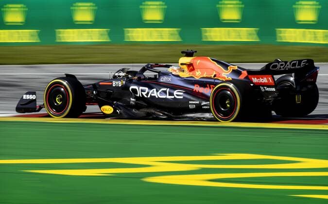 SPIELBERG - Max Verstappen (1) with the Oracle Red Bull Racing RB18 Honda during the Sprint race ahead of the F1 Grand Prix of Austria at the Red Bull Ring on July 9, 2022 in Spielberg, Austria. ANP SEM VAN DER WAL F1 Grand Prix of Austria - Sprint 2022 xVIxANPxSportx xxANPxIVx